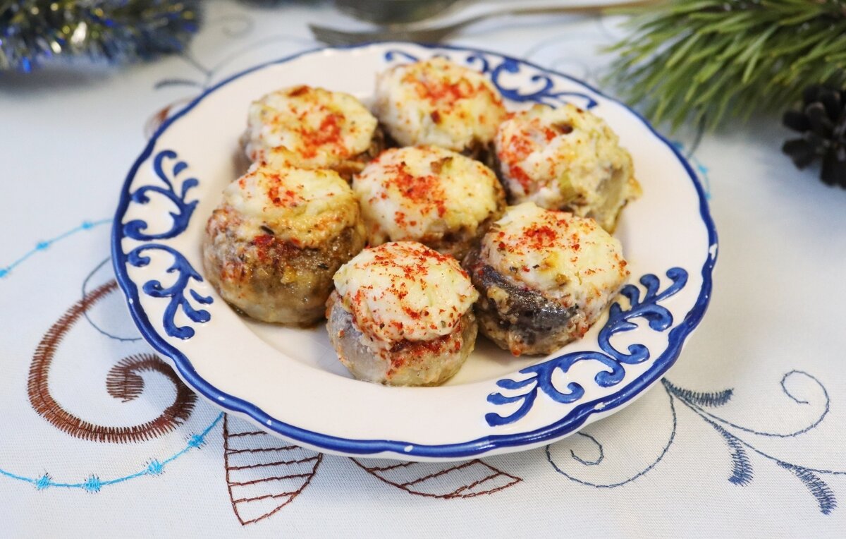 Пикантные шампиньоны с сыром: готовим за 15 минут