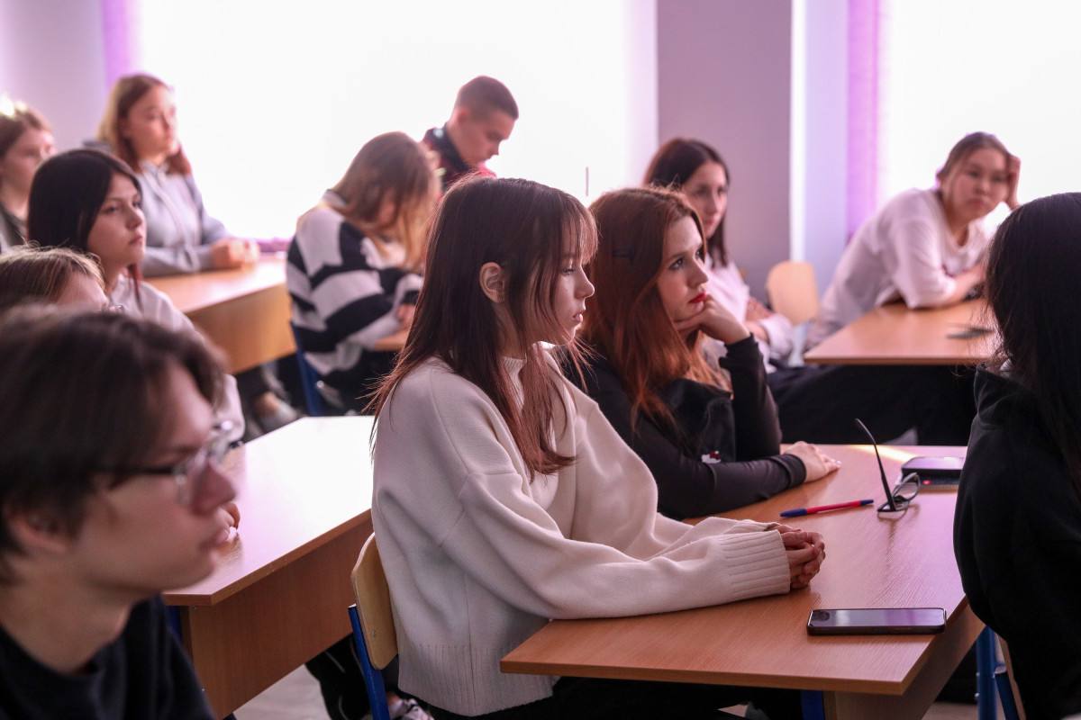 России ежегодно требуется 1,7 млн специалистов, в основном со средним профобразованием