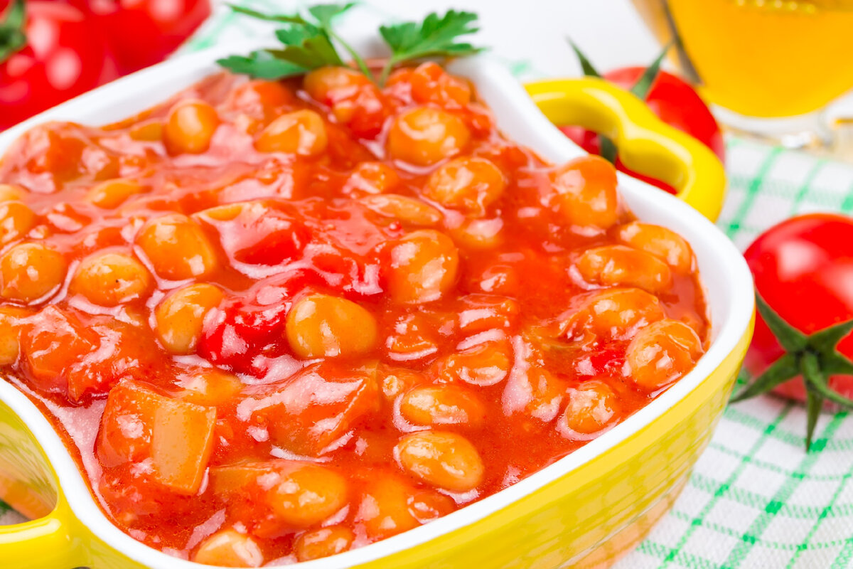 Как приготовить консервированную фасоль с овощами на зиму