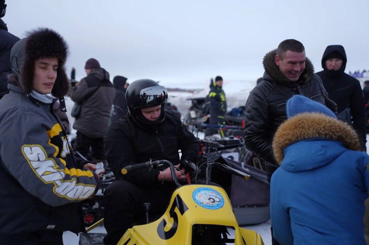 Ирина Гехт пожелала удачи гонщикам Ирина Гехт пожелала удачи гонщикам