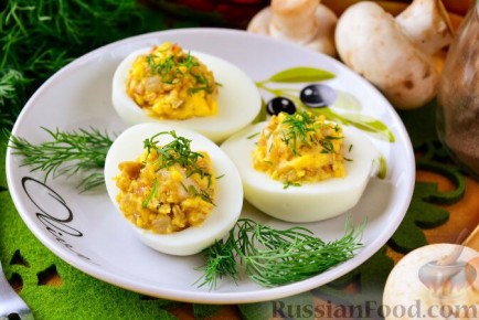 Яйца фаршированные: универсальная закуска для вашего стола