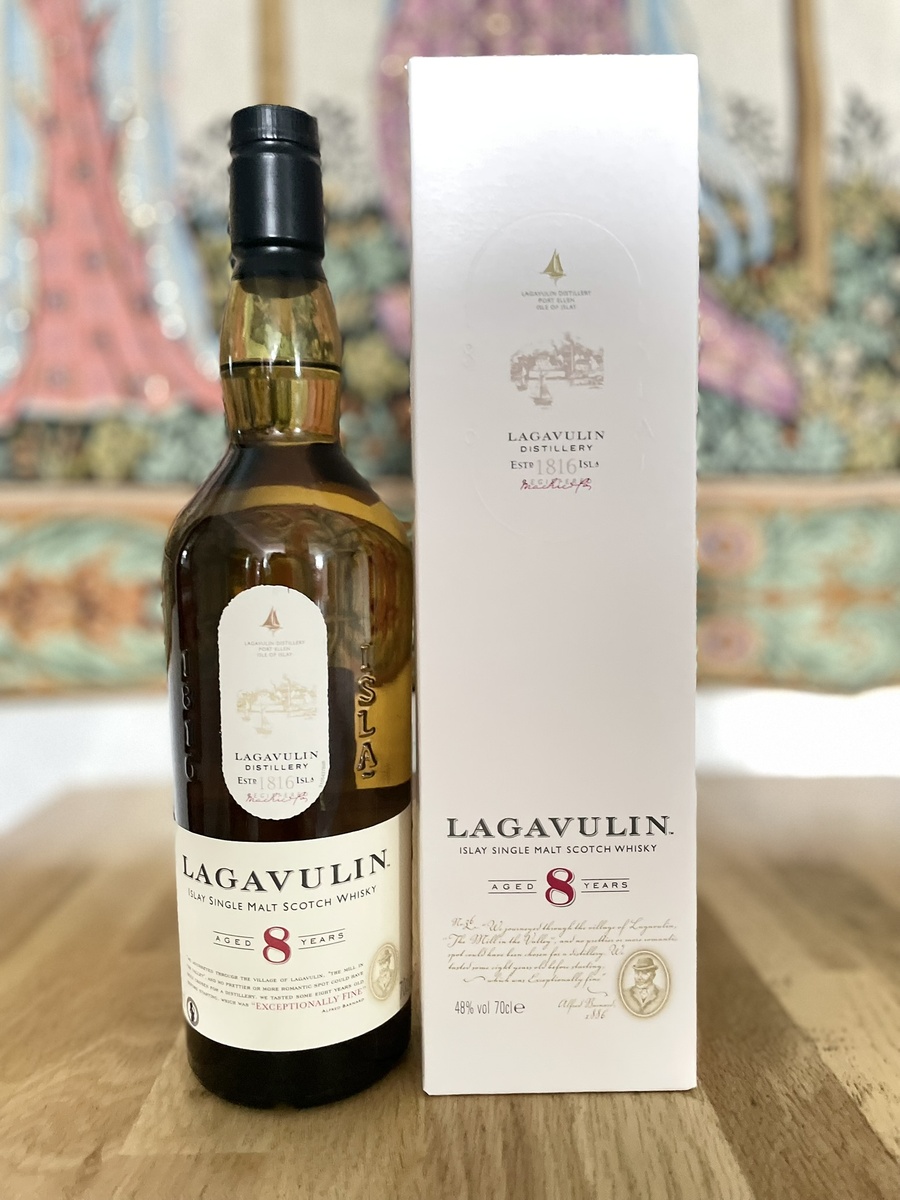 Новое лицо Lagavulin 8YO: стоит ли ожидать исключительного качества?