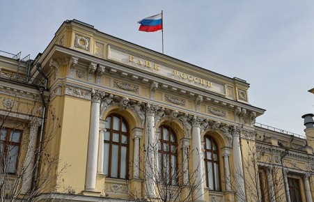 ЦБ предлагает равные условия для банков и маркетплейсов в финансовых услугах