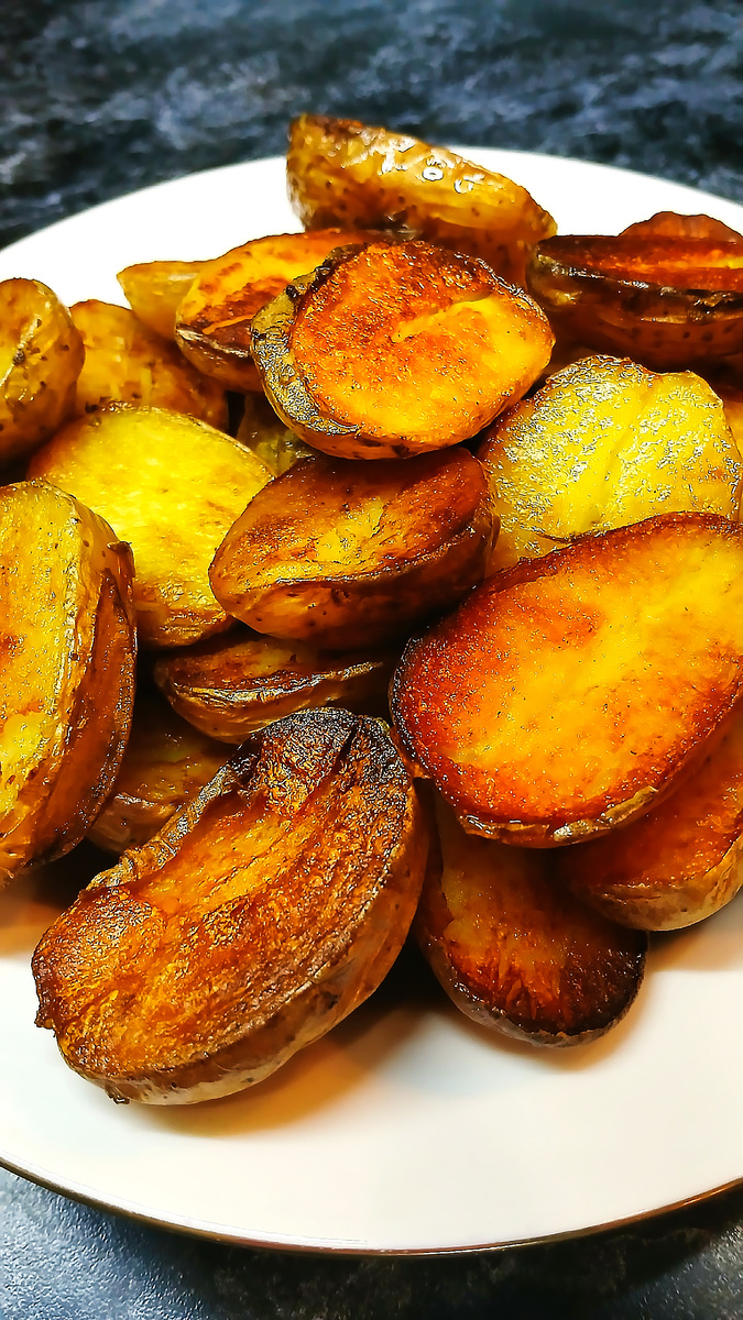 Как приготовить картошку по-деревенски: вкусно и просто