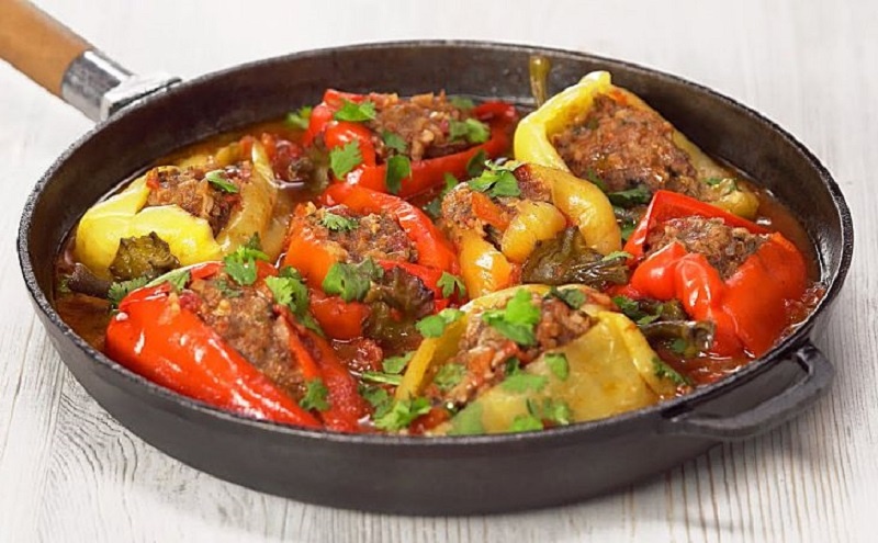 Путешествие во вкусы Востока: фаршированный перец по-турецки
