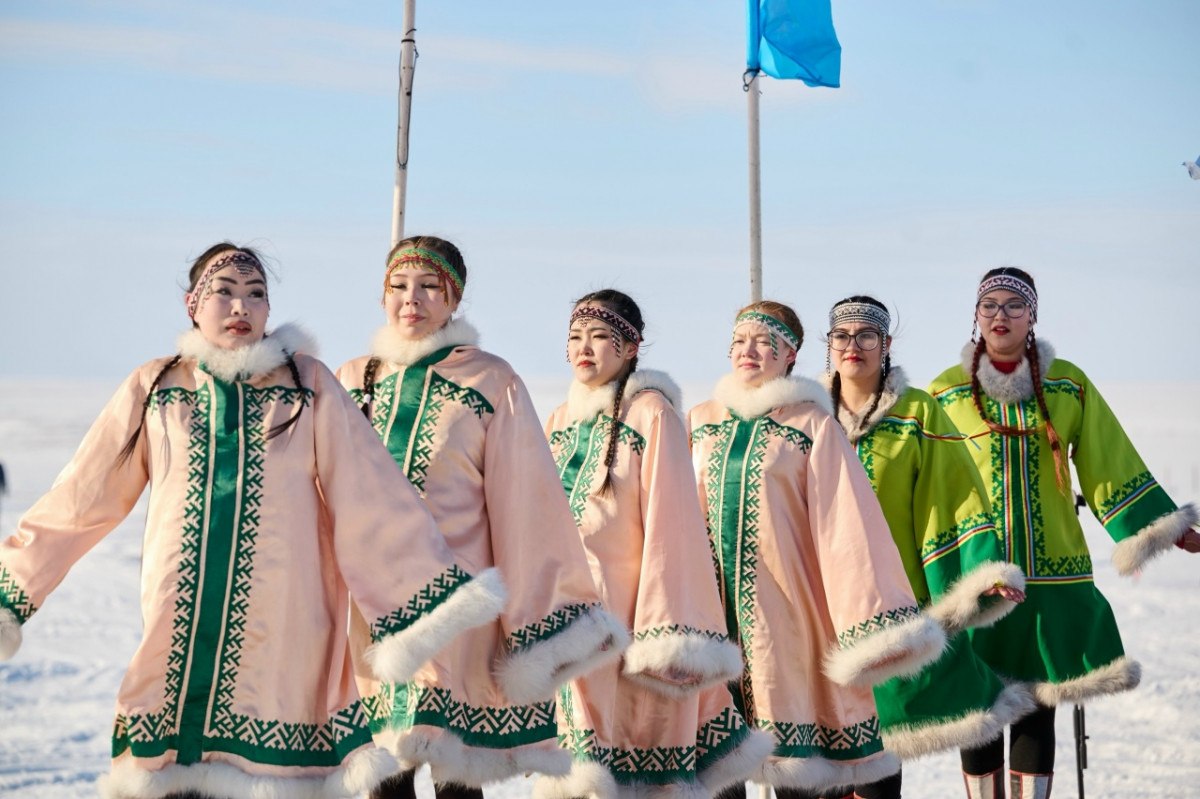 В Нельмином Носе отметили ненецкий праздник весны В Нельмином Носе отметили ненецкий праздник весны