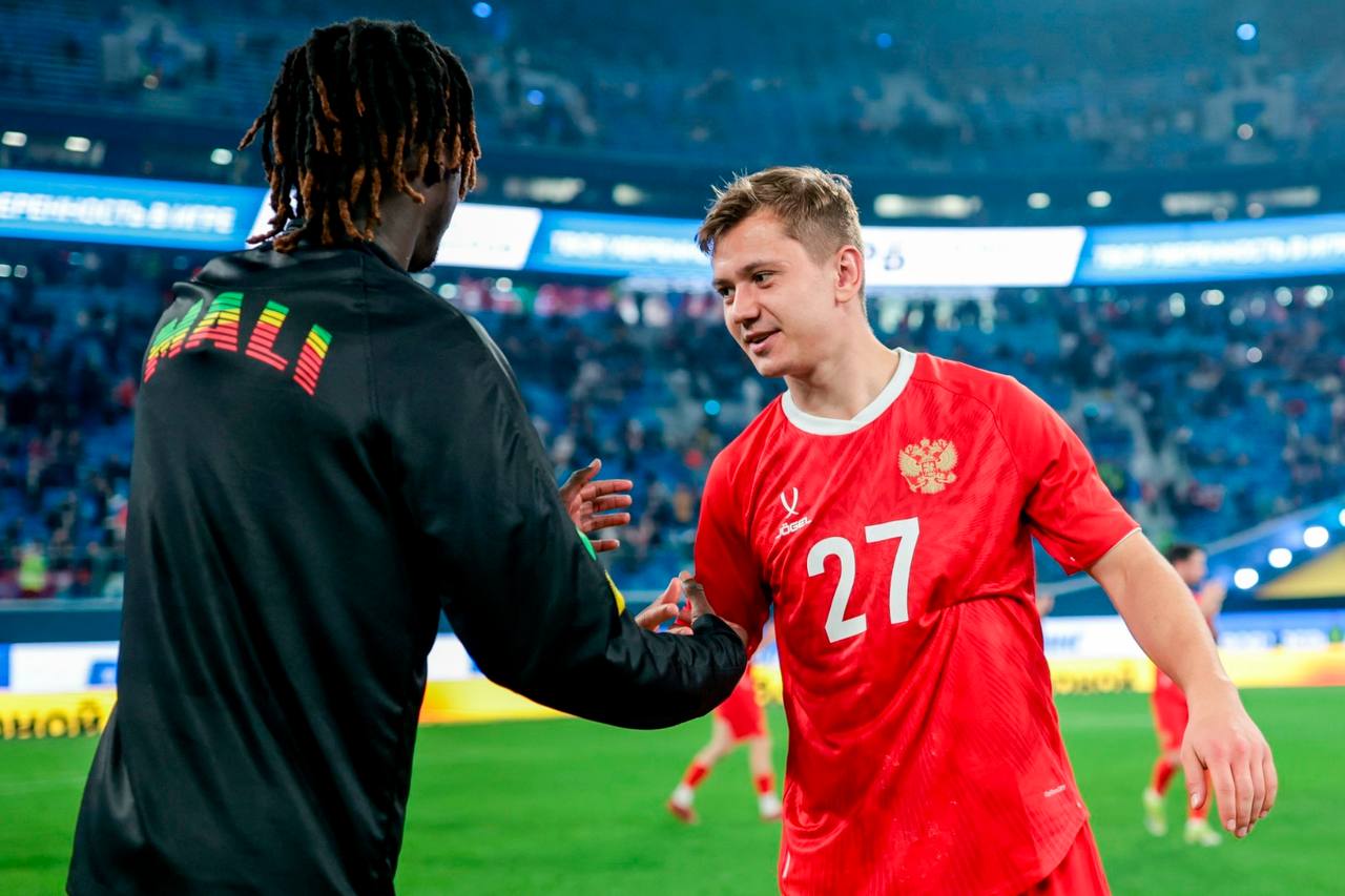 Товарищеский матч сборных России и Мали завершился ничьей Товарищеский матч сборных России и Мали завершился ничьей