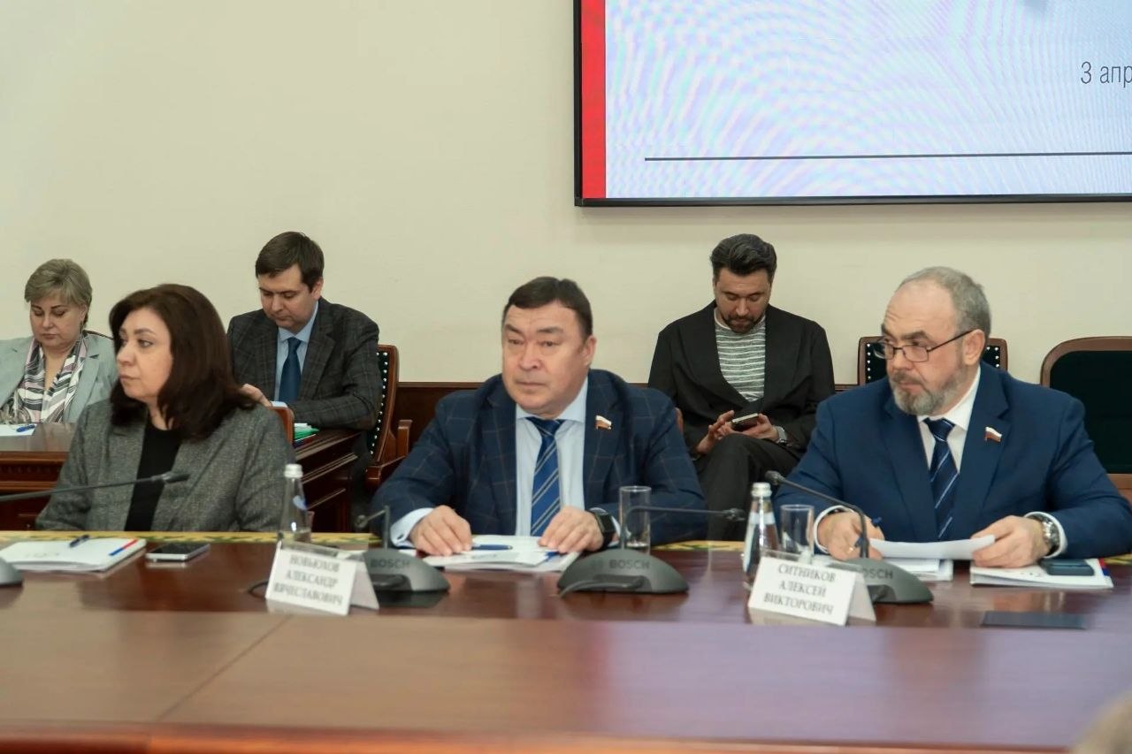 Ирина Гехт: Сегодня провели выездное совещание Комитета Совета Федерации по федеративному устройству, региональной политике, местному самоуправлению и делам Севера Ирина Гехт: Сегодня провели выездное совещание Комитета Совета Федерации по федеративному устройству, региональной политике, местному самоуправлению и делам Севера