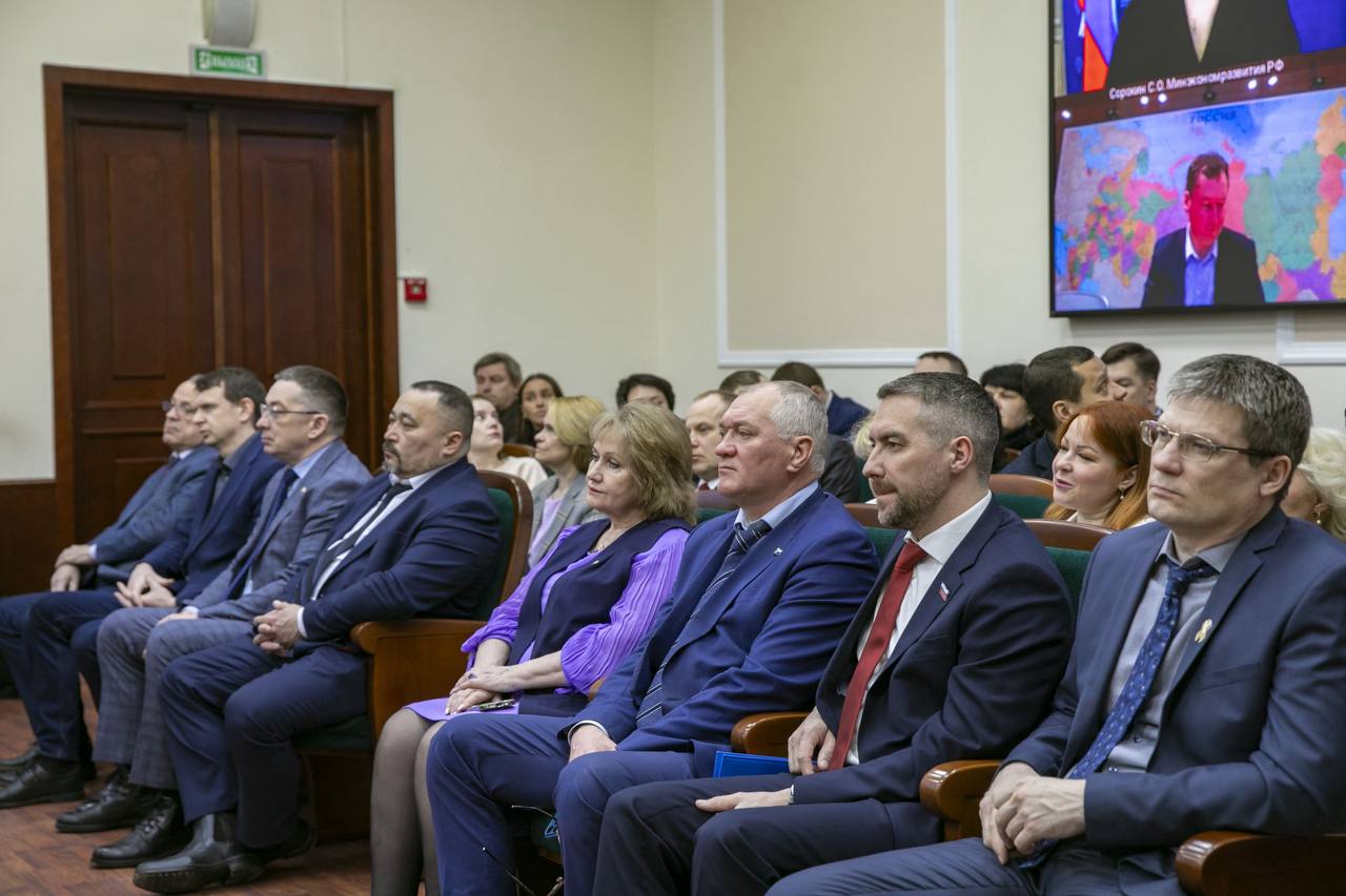 В НАО обсудили развитие опорных населённых пунктов на примере Нарьян-Мара В НАО обсудили развитие опорных населённых пунктов на примере Нарьян-Мара