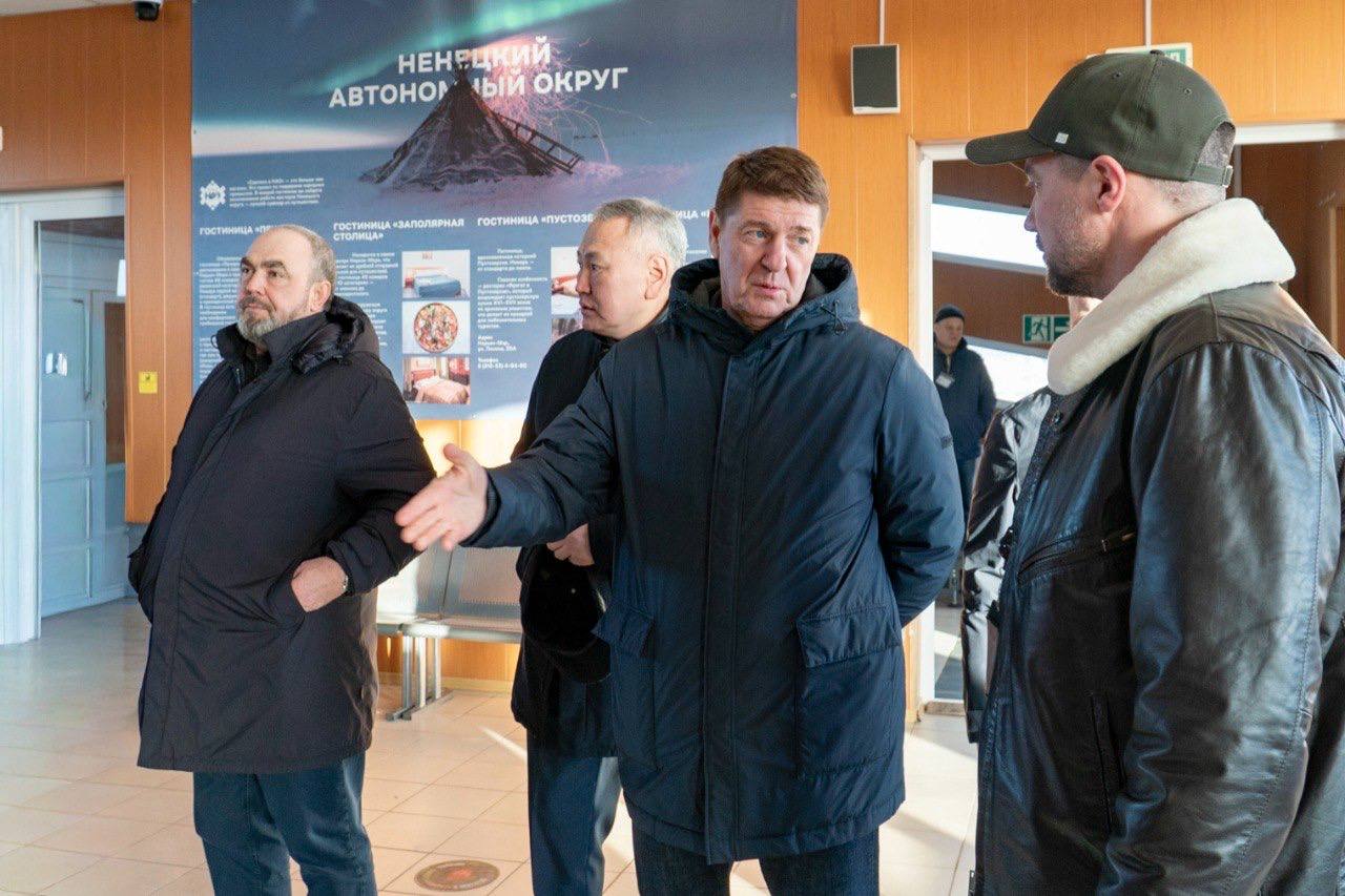 Сенаторы ознакомились с работой АО «Нарьян-Марский объединённый авиаотряд» Сенаторы ознакомились с работой АО «Нарьян-Марский объединённый авиаотряд»