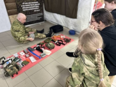 Специалисты Росгвардии обучают юных жителей НАО тактической медицине