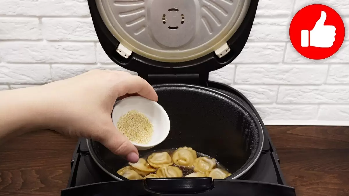 Необычные пельмени в соевом соусе: быстрый рецепт для мультиварки