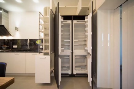 Как выбрать между встроенным и отдельно стоящим холодильником: полезные советы и секреты