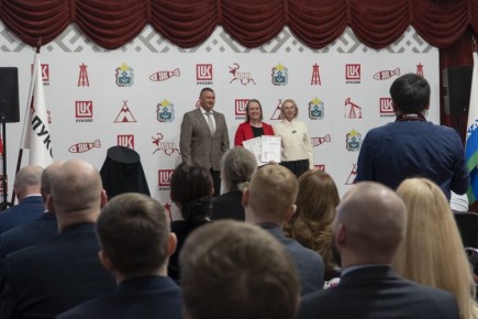 В Нарьян-Маре вручили гранты и «Рубиновые Лисы» ЛУКОЙЛа