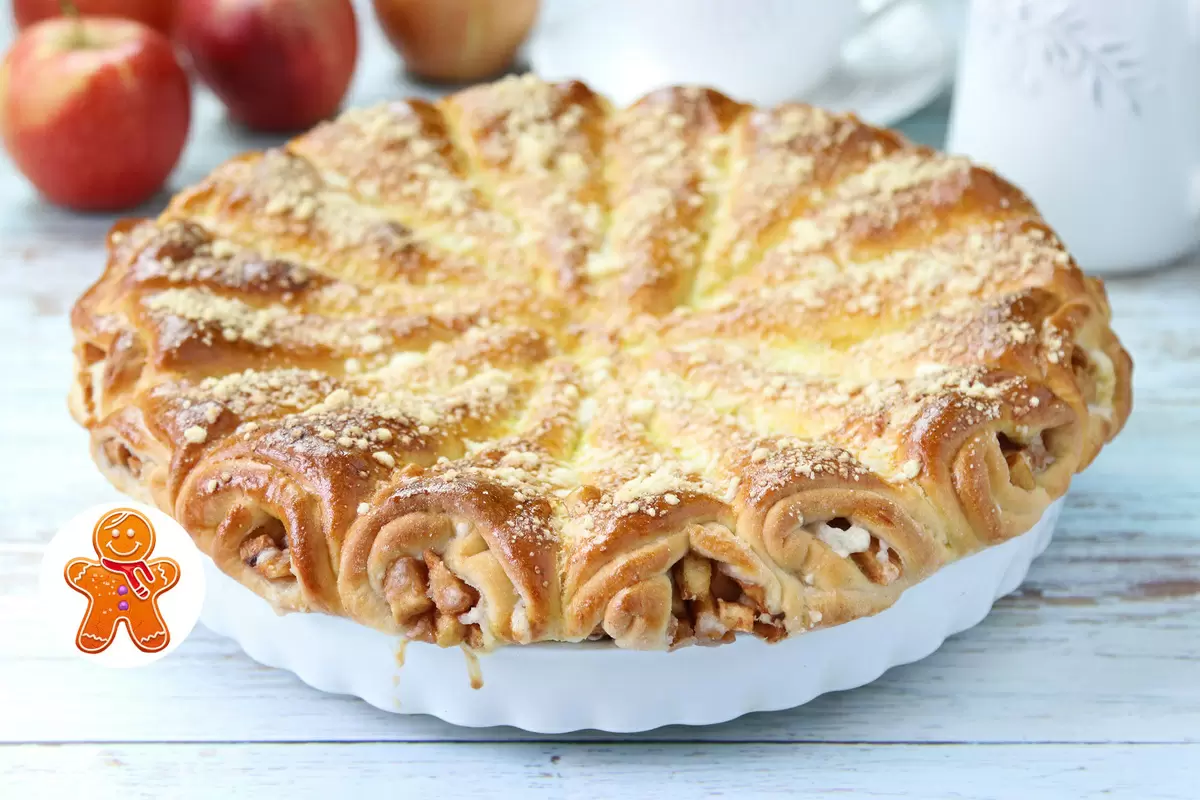 Очарование осени: новый взгляд на слоёный яблочный пирог