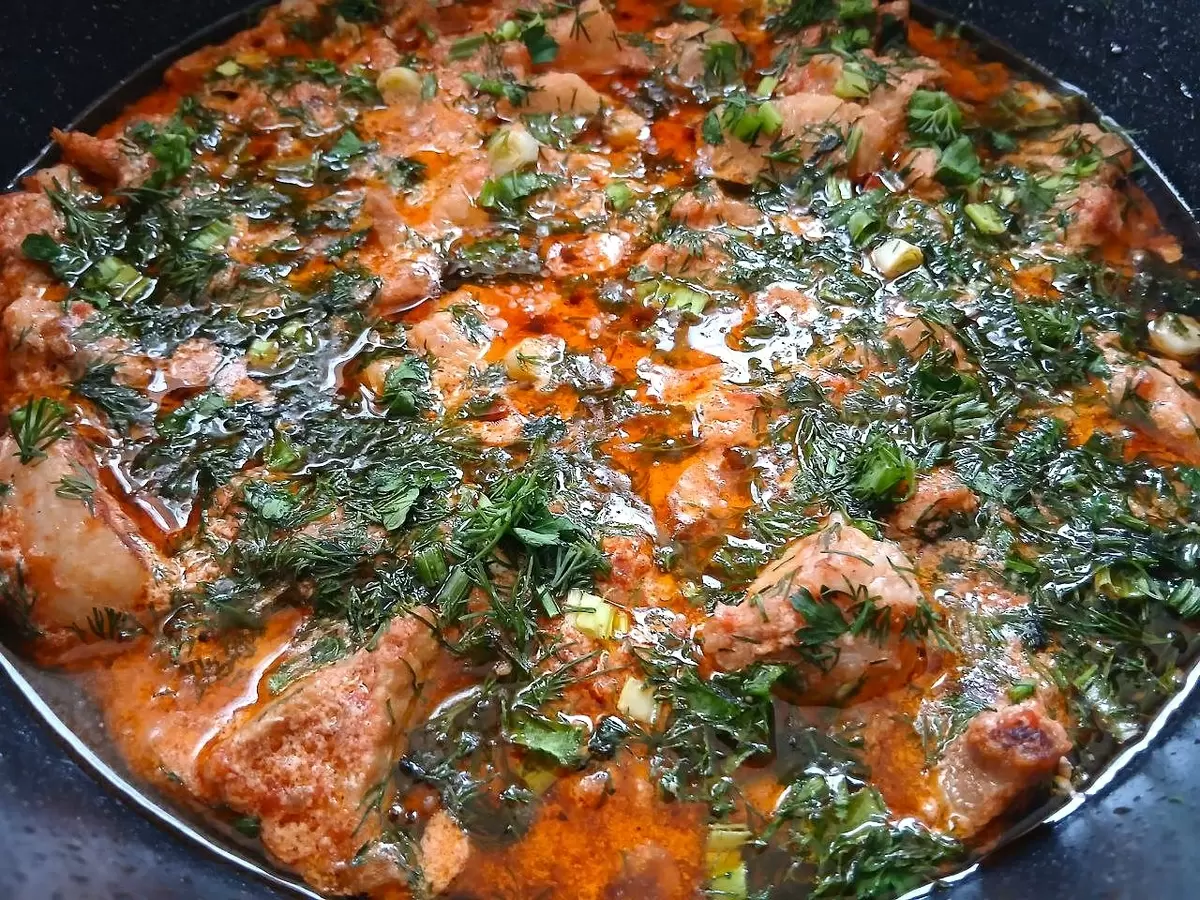 Непревзойденная поджарка из свинины: семейный рецепт с душевным вкусом