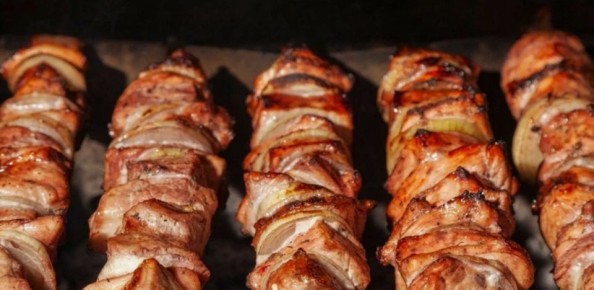 Как пожарить шашлык в духовке: простые секреты для идеального блюда