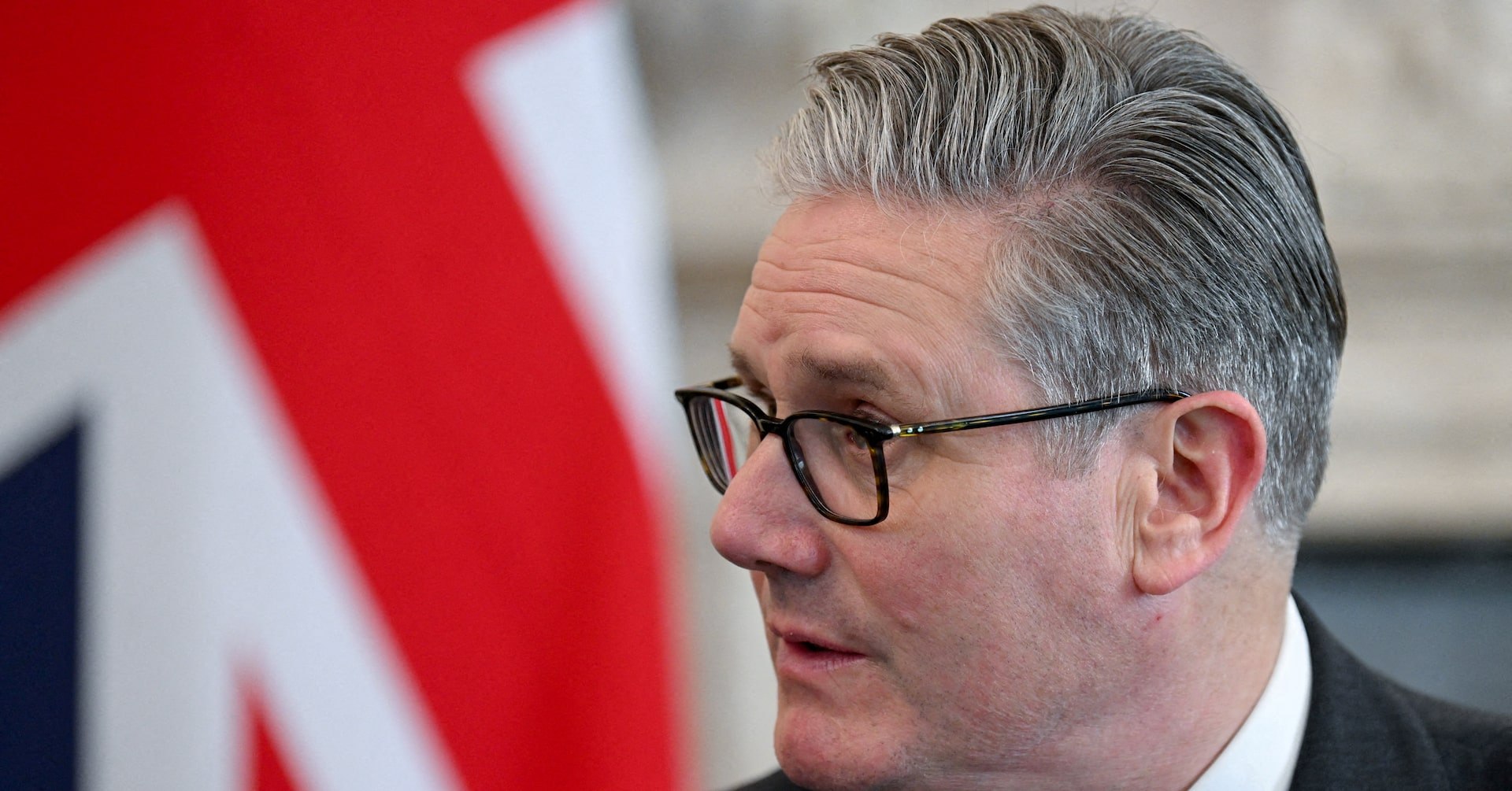 Мы не участвуем. но вы там держитесь