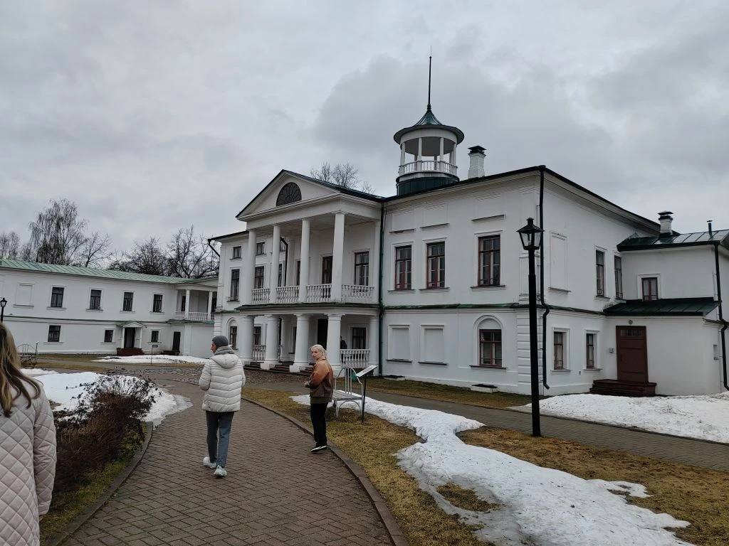 Зачем ехать в Ярославль: Карабиха — место силы Николая Некрасова