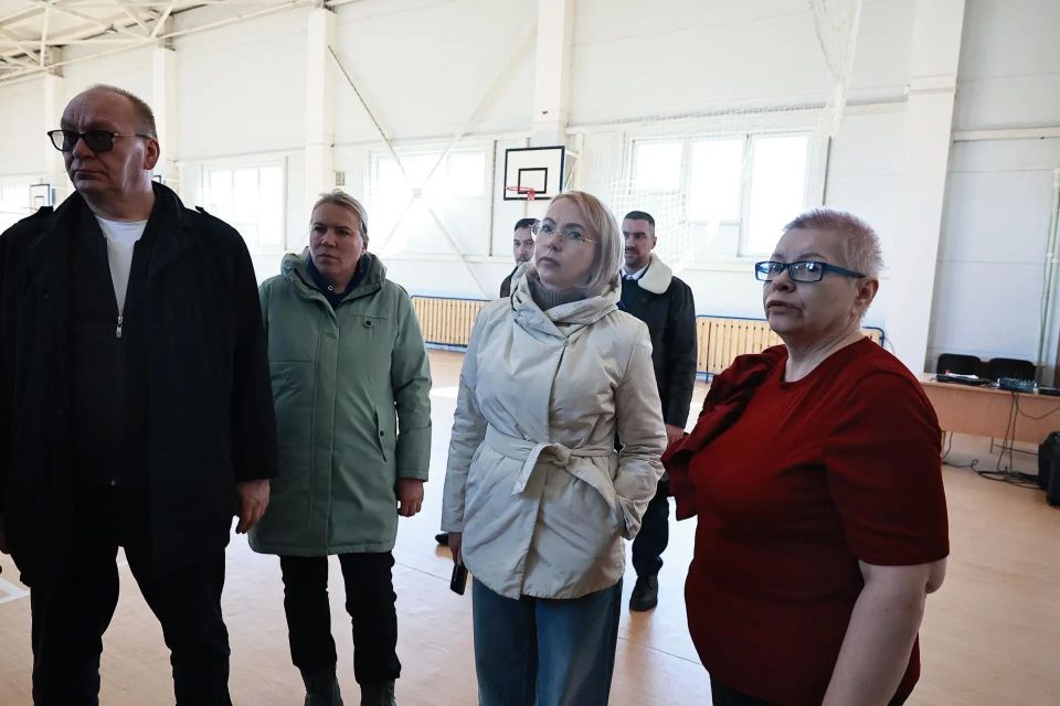 Губернатор НАО Ирина Гехт с рабочей поездкой посетила Амдерму и Варнек Губернатор НАО Ирина Гехт с рабочей поездкой посетила Амдерму и Варнек