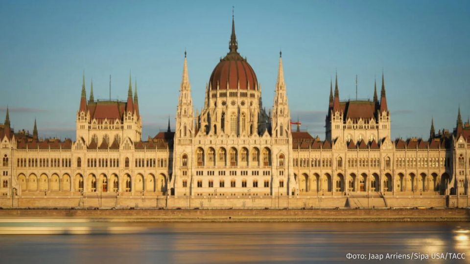 Будапешт сдал назад: венгерский парламент прекратит процедуру выхода из Международного уголовного суда (МУС)