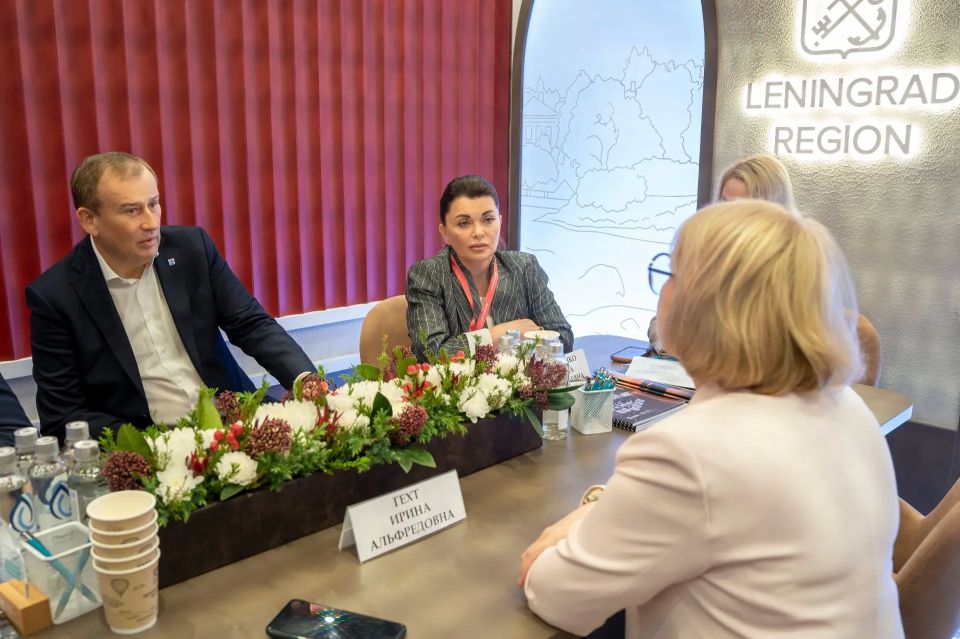 Ирина Гехт и Александр Дрозденко обсудили вопросы сотрудничества в реабилитации участников СВО и оздоровлении детей Ирина Гехт и Александр Дрозденко обсудили вопросы сотрудничества в реабилитации участников СВО и оздоровлении детей