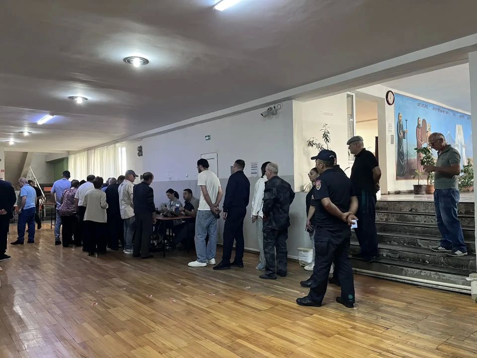Представитель Избирательной комиссии НАО наблюдает за ходом голосования на парламентских выборах в Армении Представитель Избирательной комиссии НАО наблюдает за ходом голосования на парламентских выборах в Армении