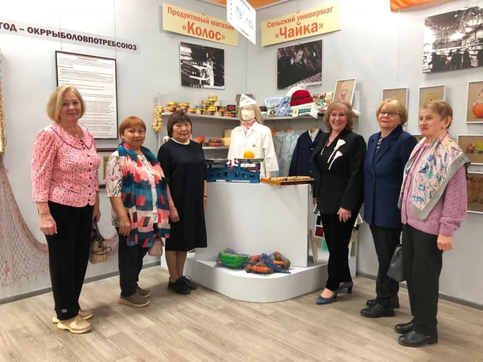 В Ненецком краеведческом музее открылась новая выставка «Кооперация: время, события, люди» В Ненецком краеведческом музее открылась новая выставка «Кооперация: время, события, люди»