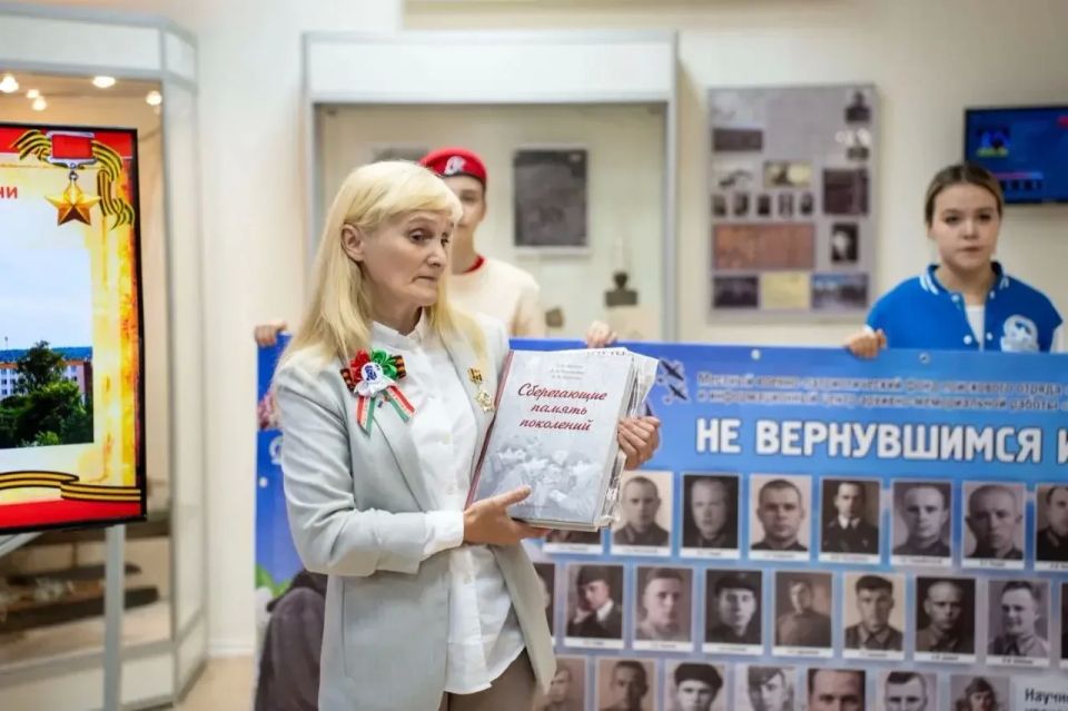 В Ненецкий краеведческий музей передали вещи экипажа Гастелло и фрагменты самолёта В Ненецкий краеведческий музей передали вещи экипажа Гастелло и фрагменты самолёта