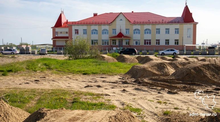 В Нарьян-Маре приступили к благоустройству общественных территорий В Нарьян-Маре приступили к благоустройству общественных территорий