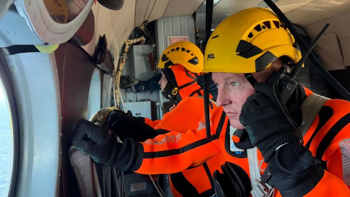 В Баренцевом море эвакуировали моряка с инфарктом В Баренцевом море эвакуировали моряка с инфарктом