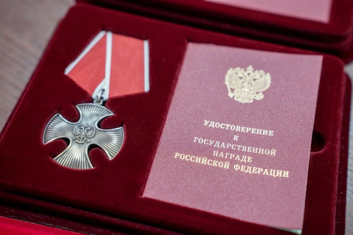 Ирина Гехт: Вручила государственные награды родственникам бойцов, погибших при исполнении воинского долга Ирина Гехт: Вручила государственные награды родственникам бойцов, погибших при исполнении воинского долга