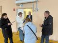 Члены окружной и территориальных избирательных комиссий совместно с представителями Общественной палаты НАО проверили готовность избирательных участков к проведению выборов