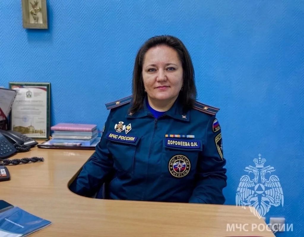 Спасибо за службу!. В Главном управлении МЧС России по Ненецкому автономному округу проводили на заслуженный отдых старшего психолога группы психологического обеспечения, майора внутренней службы Ольгу Николаевну Дорофееву Спасибо за службу!. В Главном управлении МЧС России по Ненецкому автономному округу проводили на заслуженный отдых старшего психолога группы психологического обеспечения, майора внутренней службы Ольгу Николаевну Дорофееву