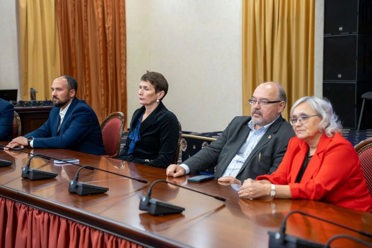 Ирина Гехт: Месяц назад Нарьян-Мар принимал участников форума «Арктика Ирина Гехт: Месяц назад Нарьян-Мар принимал участников форума «Арктика
