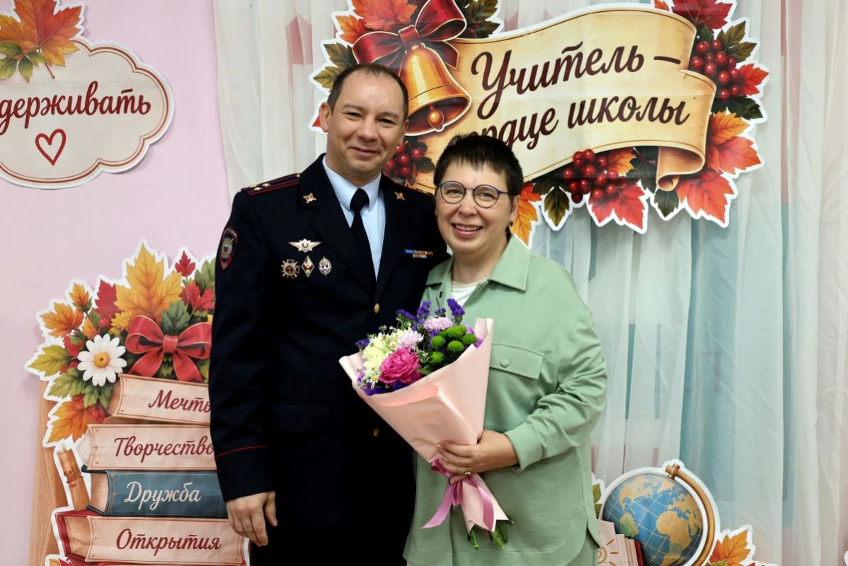 Полиция НАО присоединилась к флешмобу «Мой наставник»