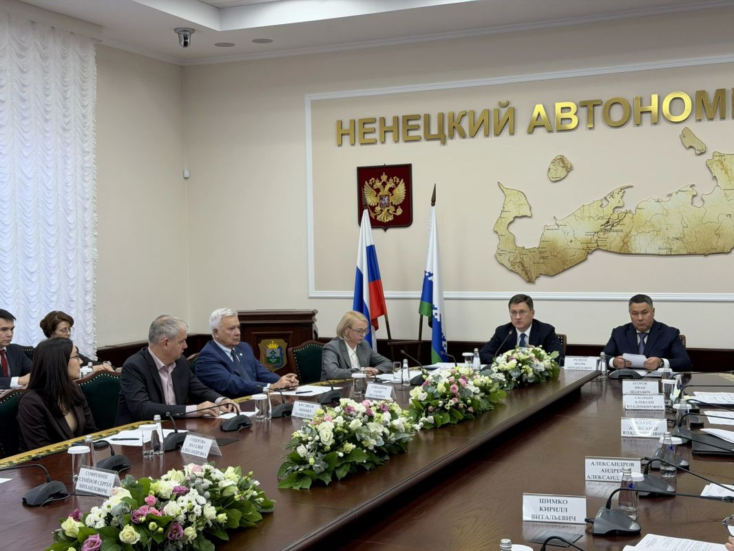 Александр Новак совершил рабочую поездку в Ненецкий автономный округ Александр Новак совершил рабочую поездку в Ненецкий автономный округ
