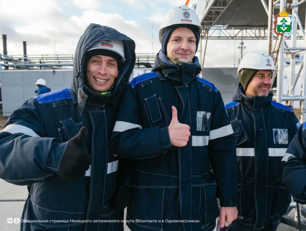 В НАО ввели в опытно-промышленную эксплуатацию Лаявожское нефтегазоконденсатное месторождение — совместный проект ЛУКОЙЛа и «Газпрома» В НАО ввели в опытно-промышленную эксплуатацию Лаявожское нефтегазоконденсатное месторождение — совместный проект ЛУКОЙЛа и «Газпрома»